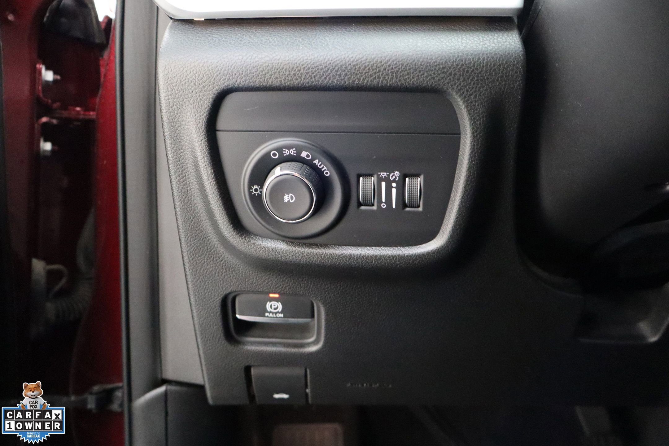 Used 2023 Jeep Grand Cherokee L Limited w/ Black Appearance Package AWD/4WD image 13