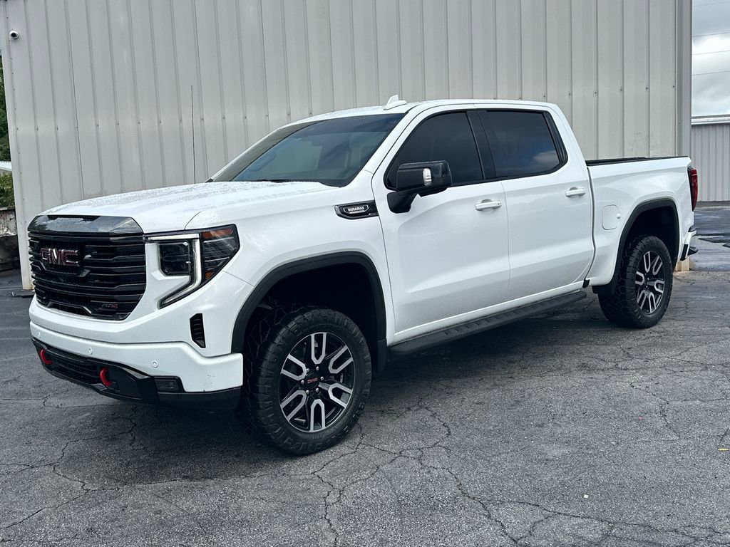 Used 2023 GMC Sierra 1500 AT4 w/ AT4 Premium Package AWD/4WD image 2
