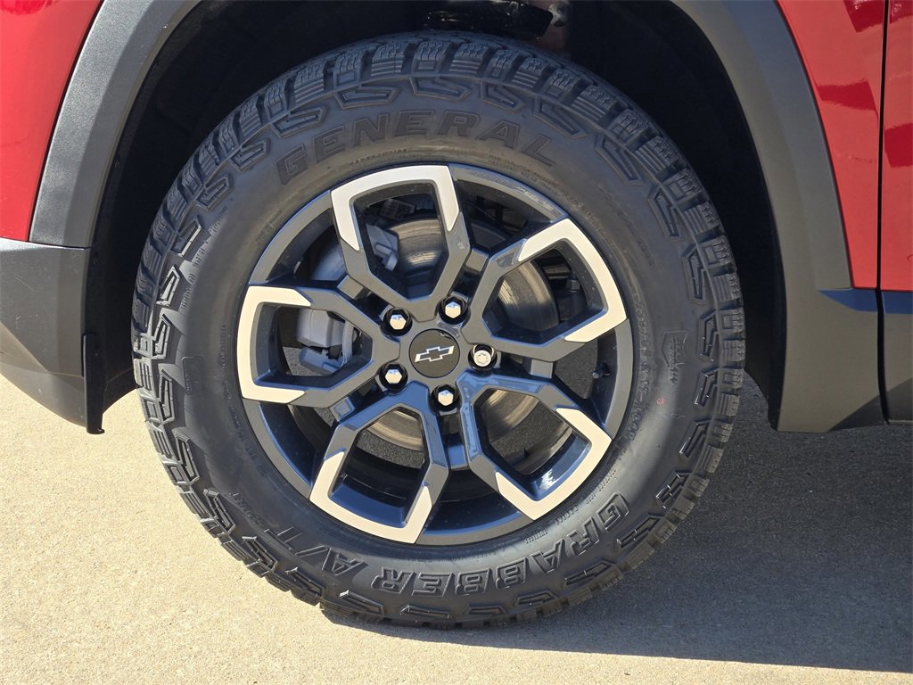 New 2026 Chevrolet Equinox ACTIV w/ Convenience Package III image 19