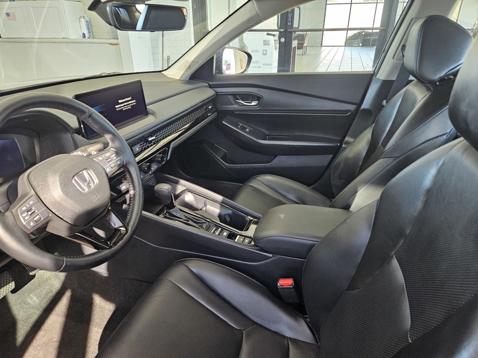 Used 2024 Honda Accord EX-L image 8
