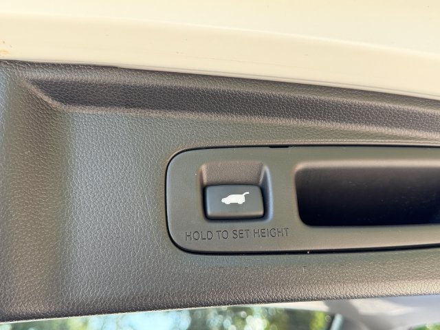 Used 2023 Honda CR-V EX-L image 18