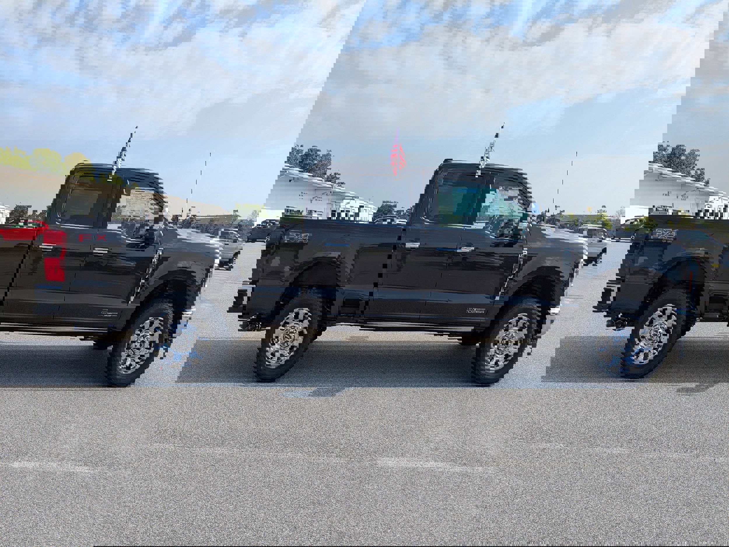 New 2025 Ford F250 Lariat w/ Lariat Ultimate Package image 3