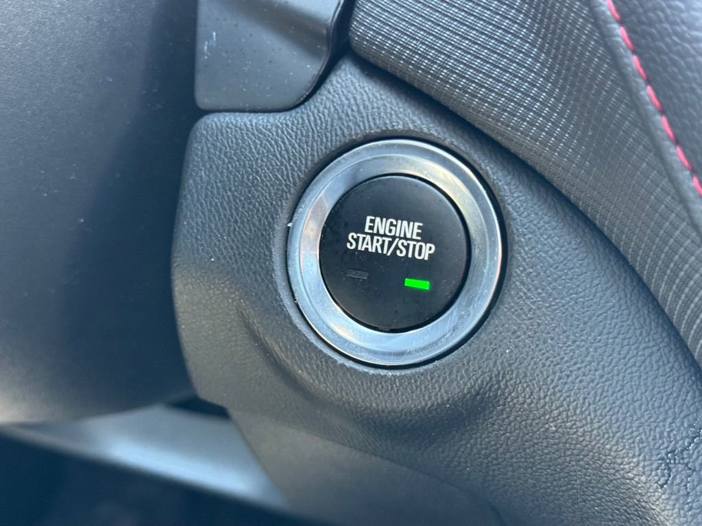 Used 2022 Chevrolet Equinox RS w/ RS Leather Package image 30