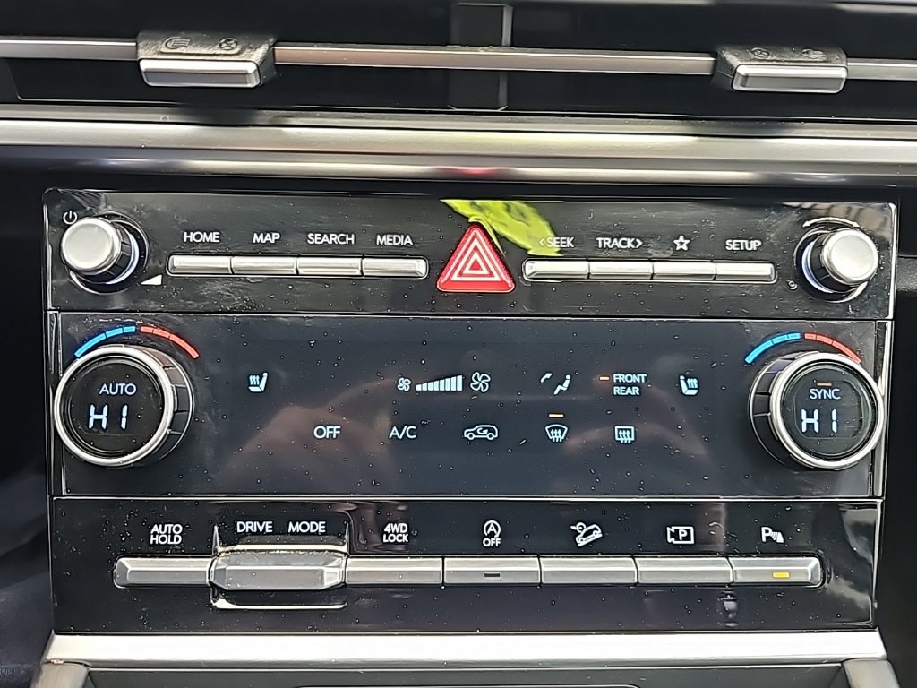 Certified 2025 Hyundai Santa Fe SEL image 18