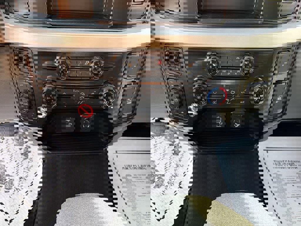 Used 2025 Ford F250 XLT image 22