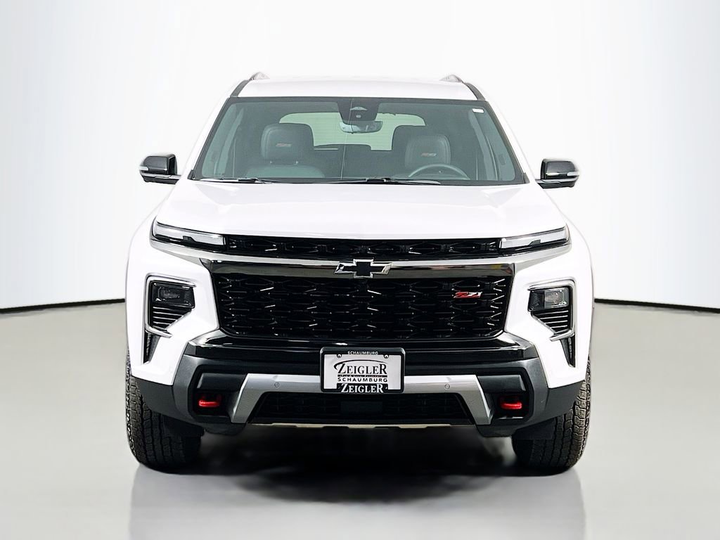 Used 2024 Chevrolet Traverse Z71 w/ Enhanced Driving Package image 2