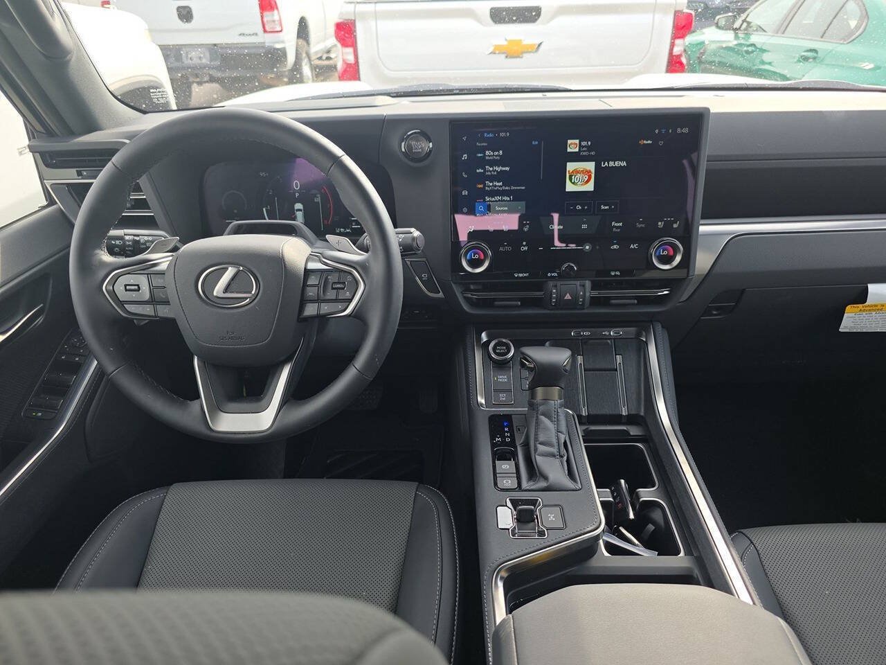 Used 2026 Lexus GX 550 w/ Cold Area Package AWD/4WD image 11