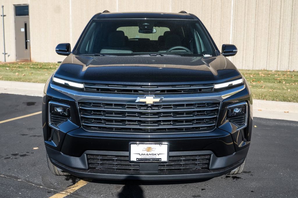 New 2026 Chevrolet Traverse LT image 2