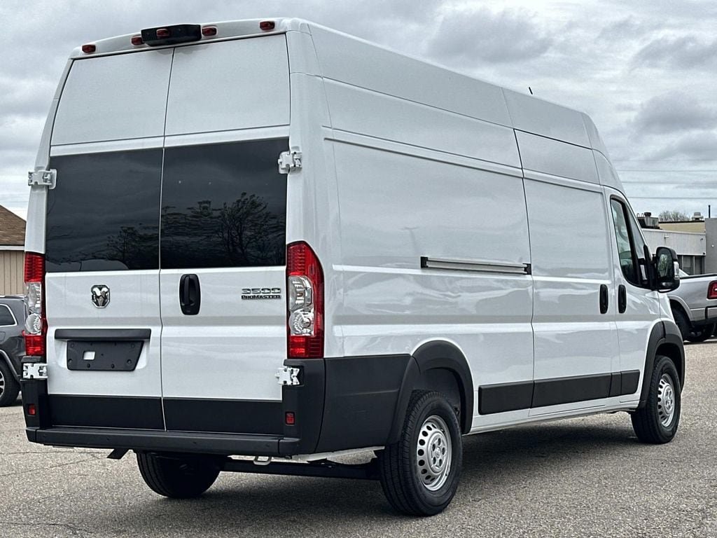 New 2026 RAM ProMaster 3500 w/ Premium Convenience Group FWD image 3