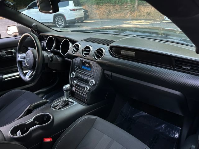 Used 2018 Ford Mustang Coupe image 16