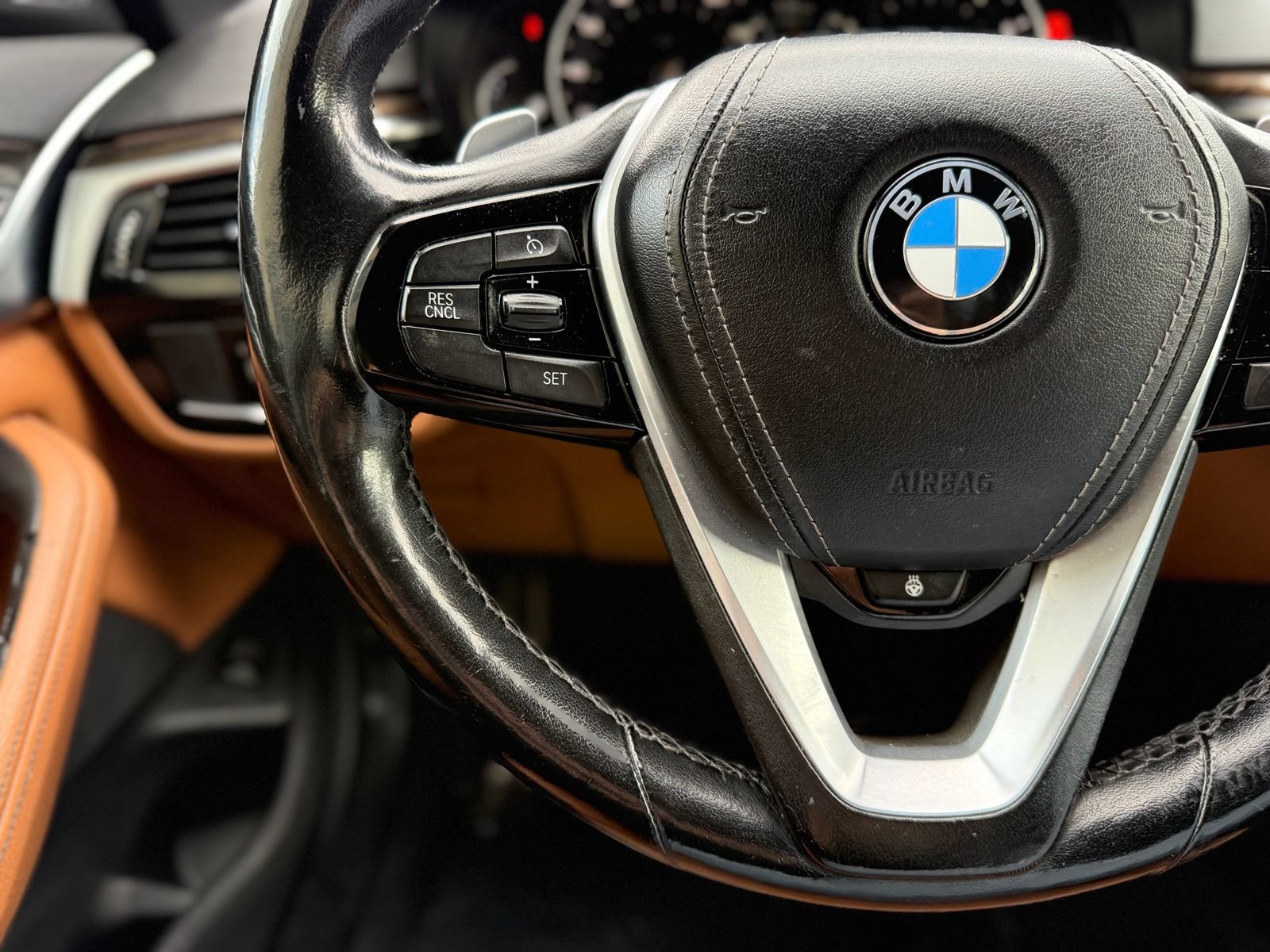 Used 2019 BMW 530i xDrive w/ Premium Package AWD/4WD image 25