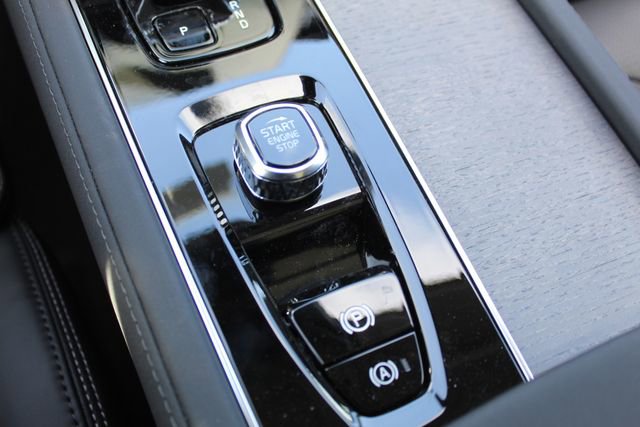 New 2026 Volvo XC90 T8 Ultra w/ Protection Package Premier image 26