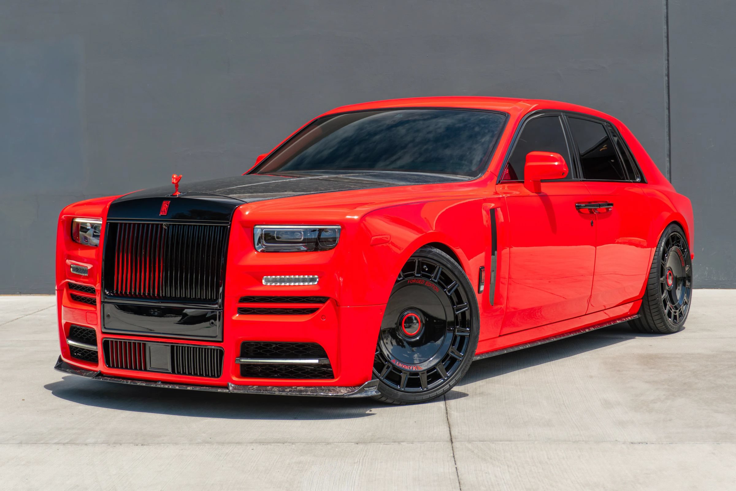 Used 2027 Rolls-Royce Phantom Sedan RWD image 3