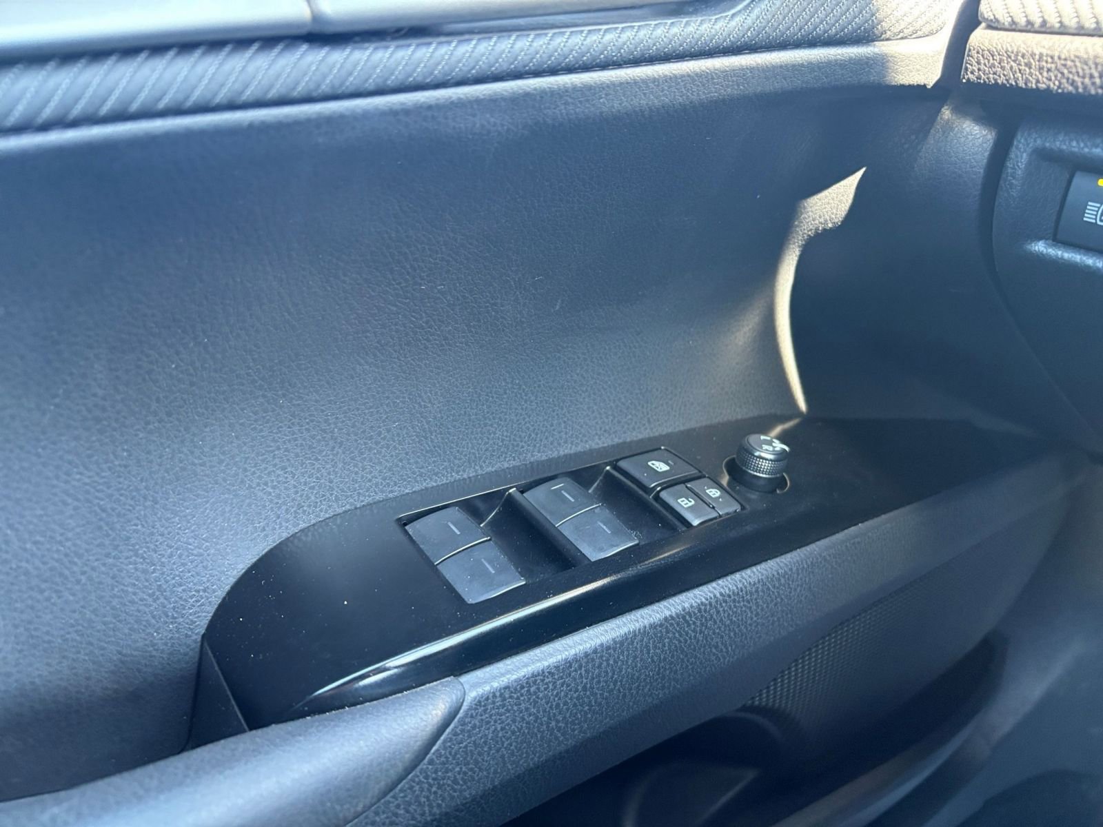 Used 2025 Toyota Camry SE FWD image 18