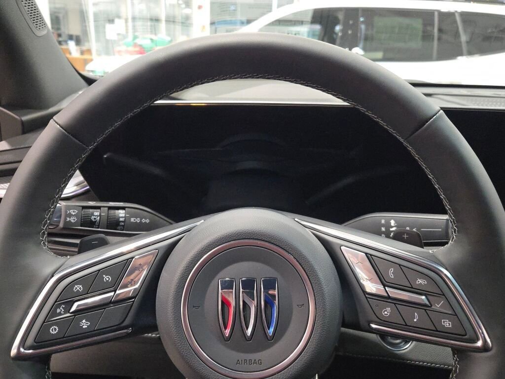 New 2026 Buick Enclave Sport Touring w/ LPO, Floor Liner Package image 31