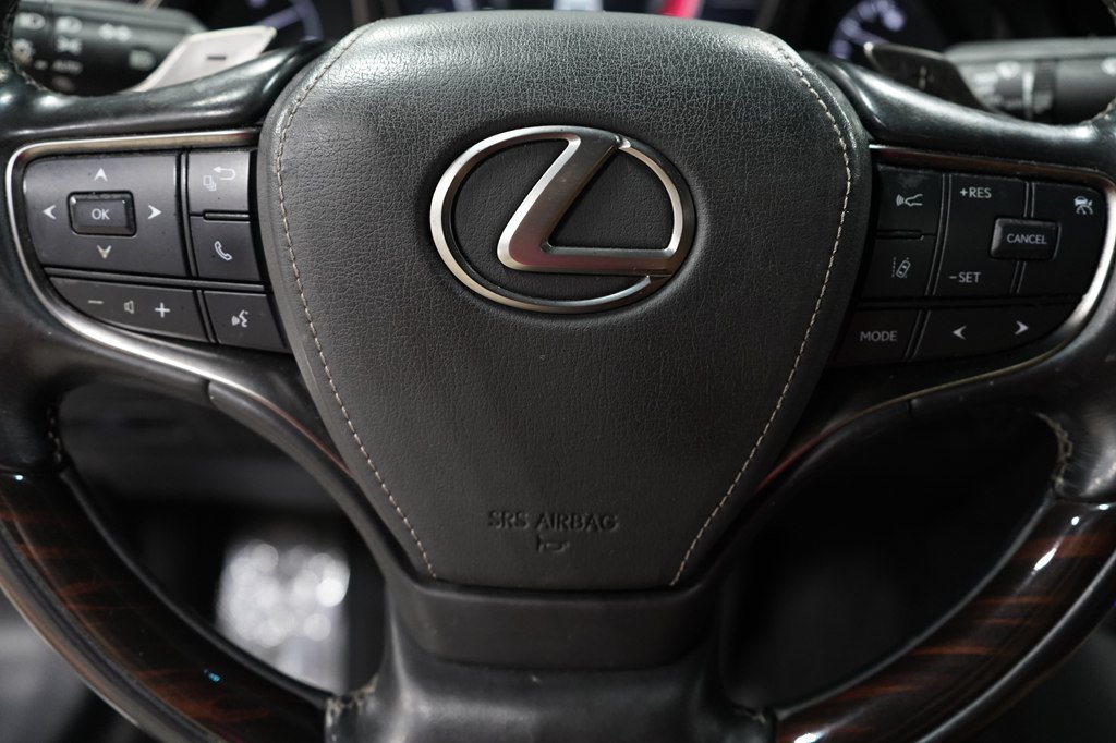 Used 2022 Lexus LS 500 w/ Interior Upgrade Package RWD image 13