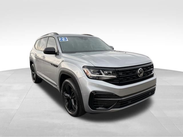 Used 2023 Volkswagen Atlas SEL R-Line image 3