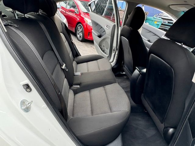 Used 2017 Kia Forte LX image 17