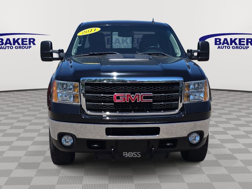 Used 2011 GMC Sierra 2500 SLT w/ SLT Convenience Package AWD/4WD image 2