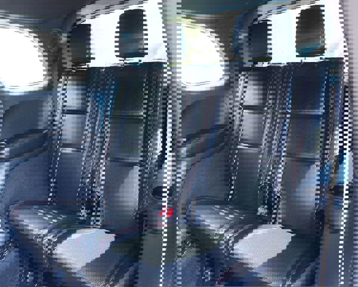 Used 2018 Dodge Durango R/T w/ Blacktop Package image 32