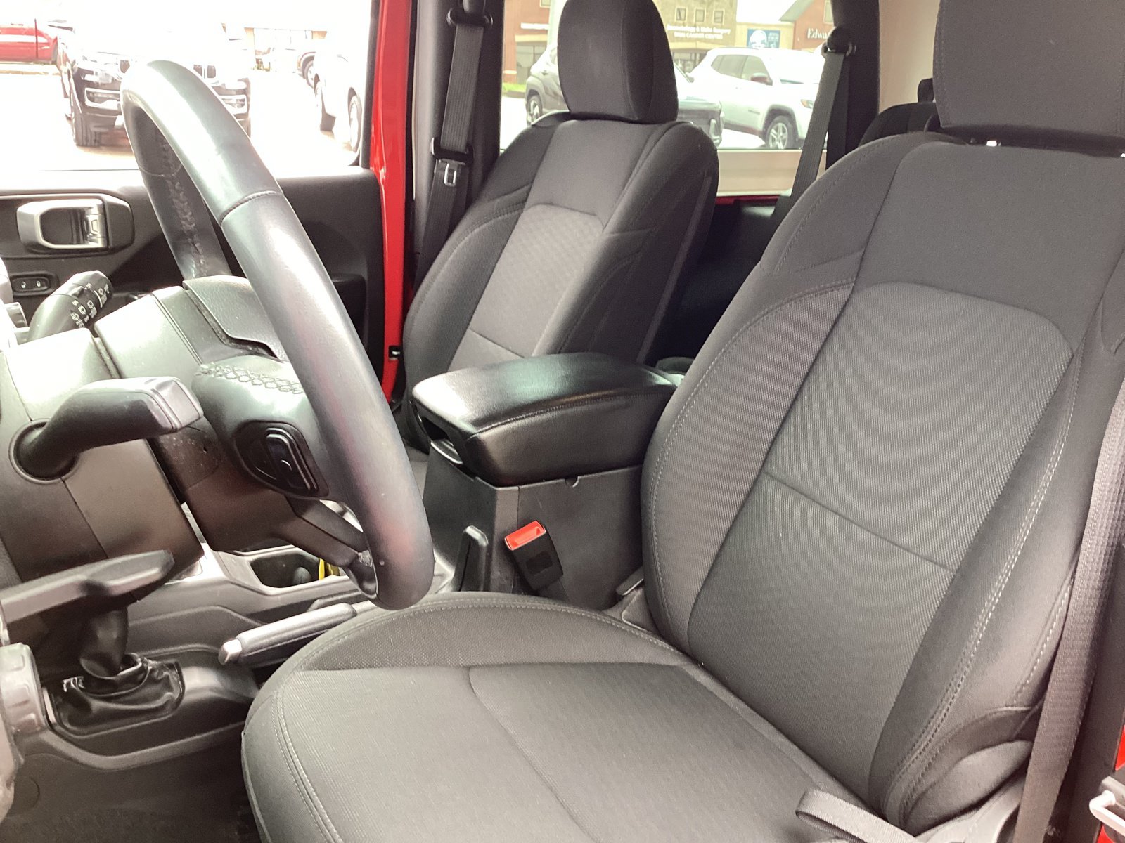 Used 2019 Jeep Wrangler Sport AWD/4WD image 13