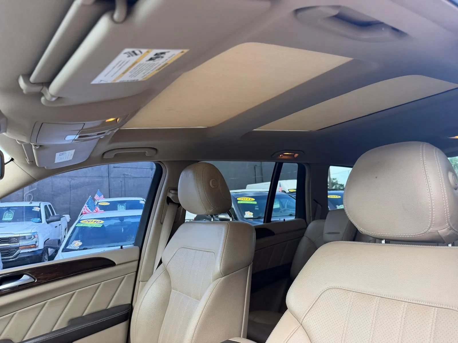 Used 2016 Mercedes-Benz GL 450 4MATIC w/ Premium I Package image 12