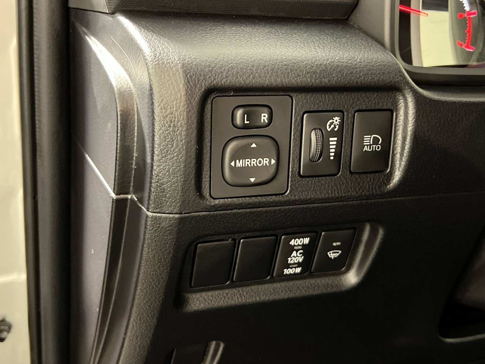 Used 2024 Toyota 4Runner SR5 Premium image 31