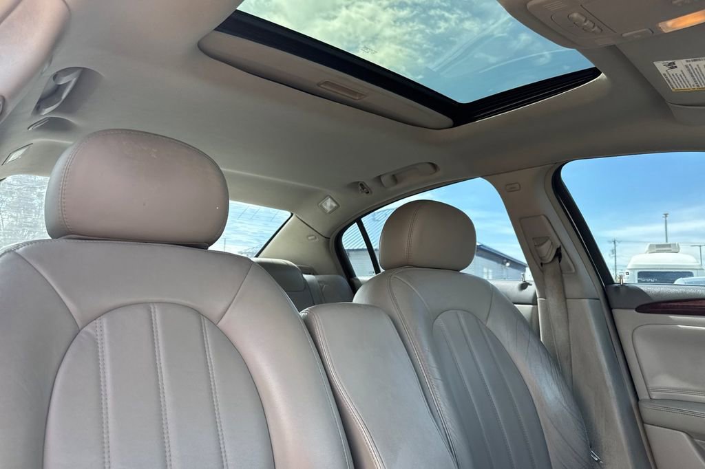 Used 2007 Buick Lucerne CXL w/ Luxury Package FWD image 16