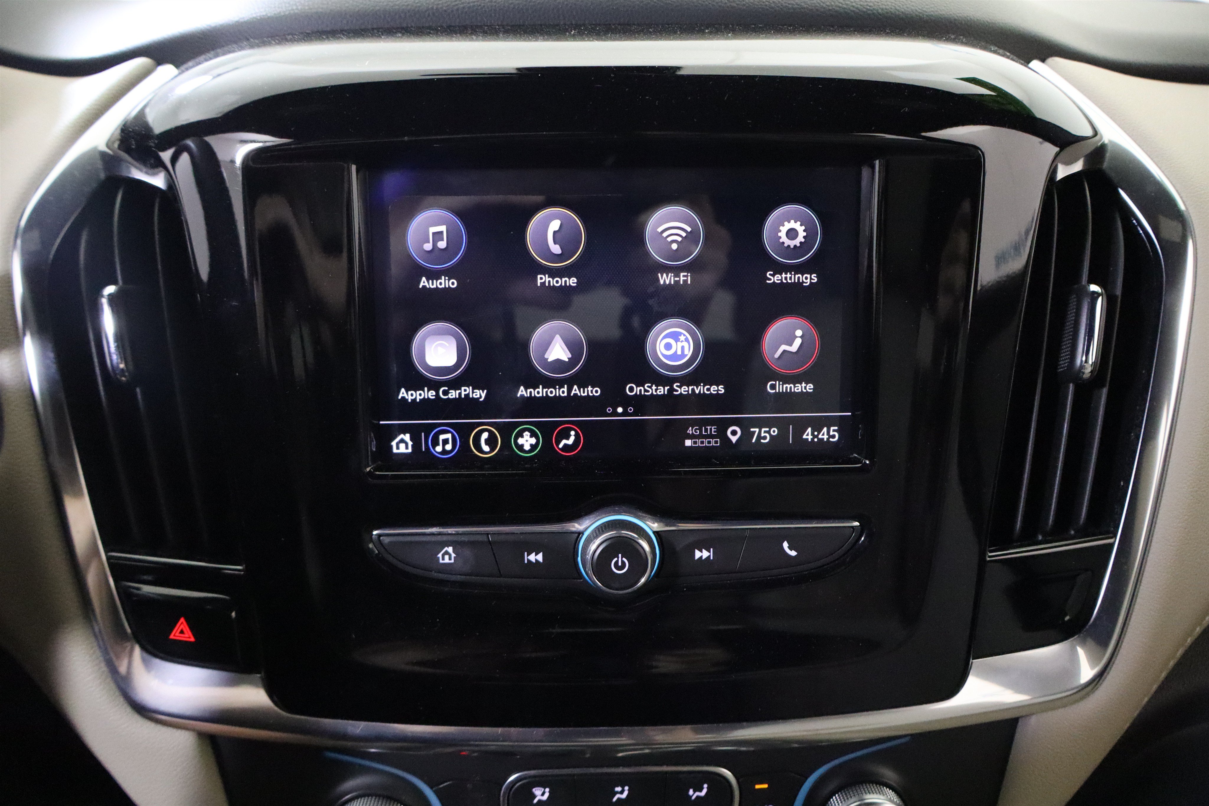 Used 2023 Chevrolet Traverse LS FWD image 24