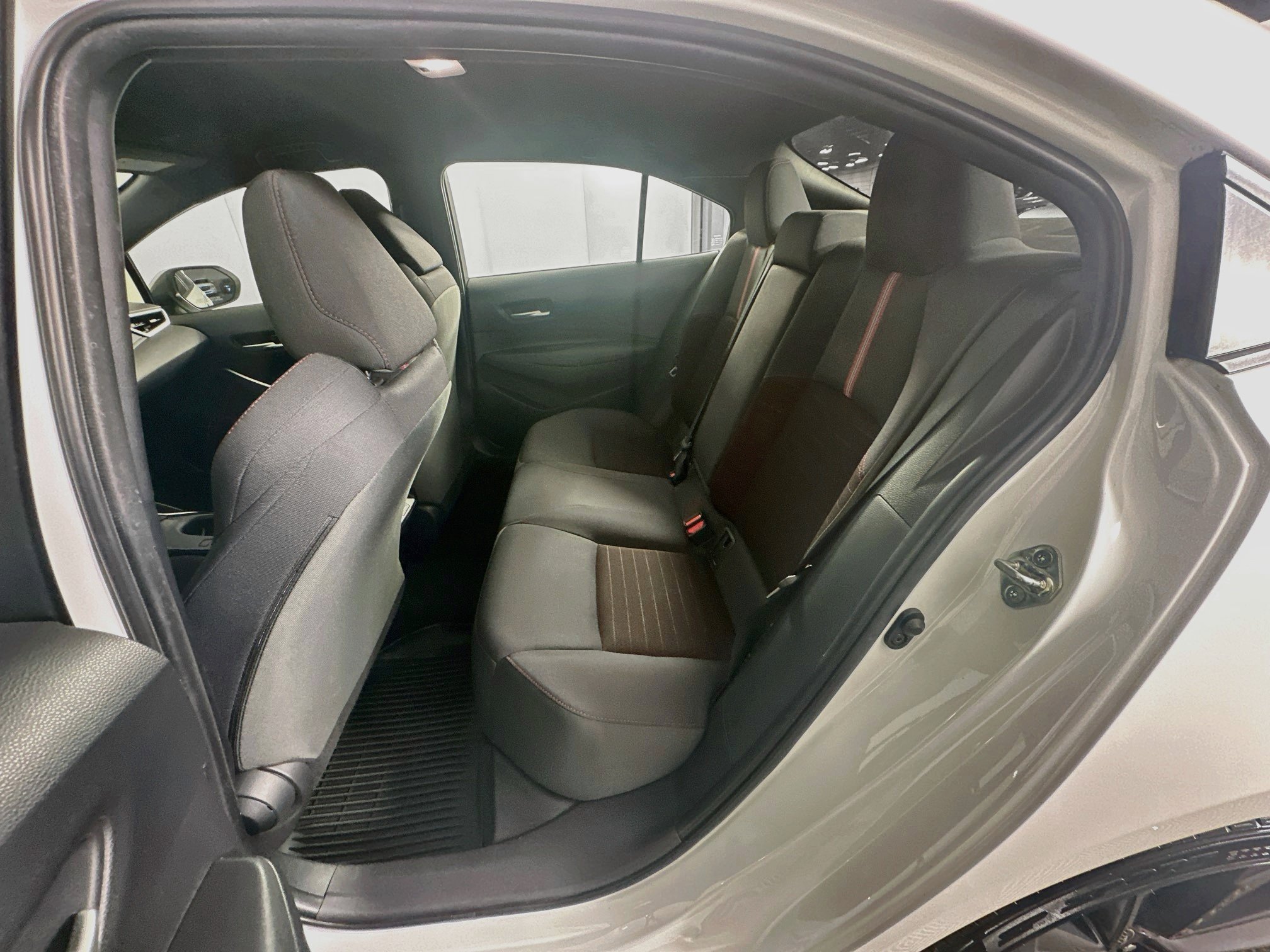 Used 2024 Toyota Corolla SE FWD image 25