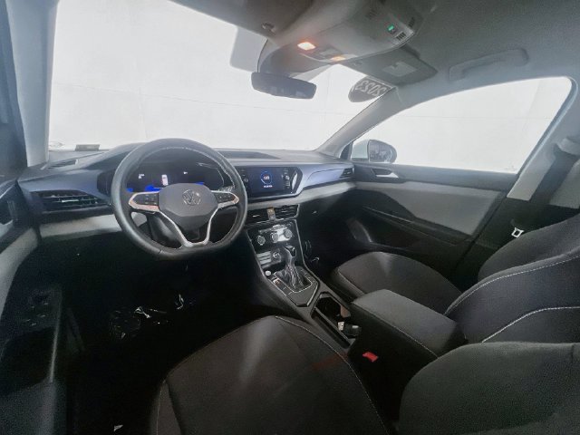 Used 2023 Volkswagen Taos SE FWD image 18