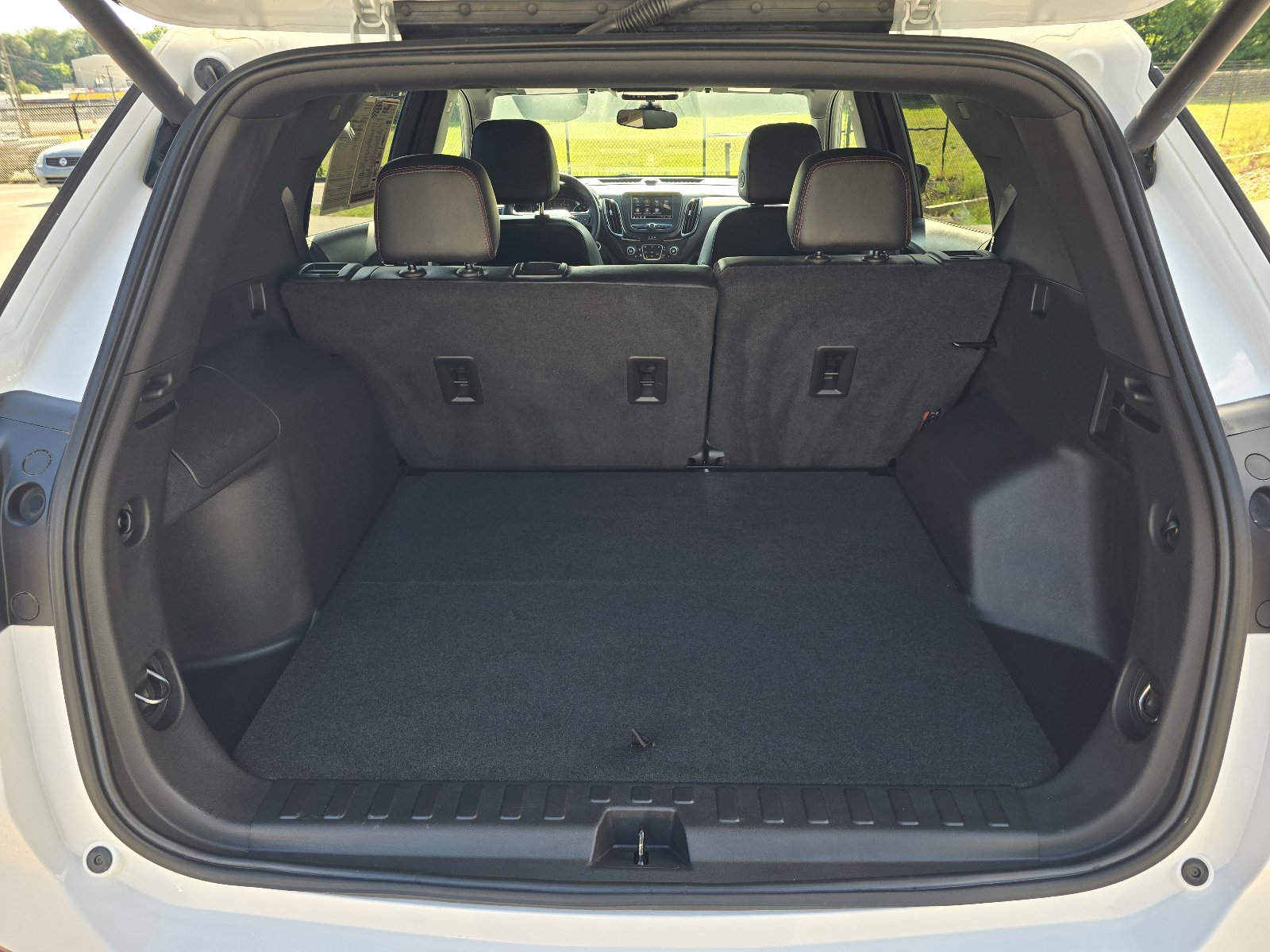 Used 2022 Chevrolet Equinox RS FWD image 26