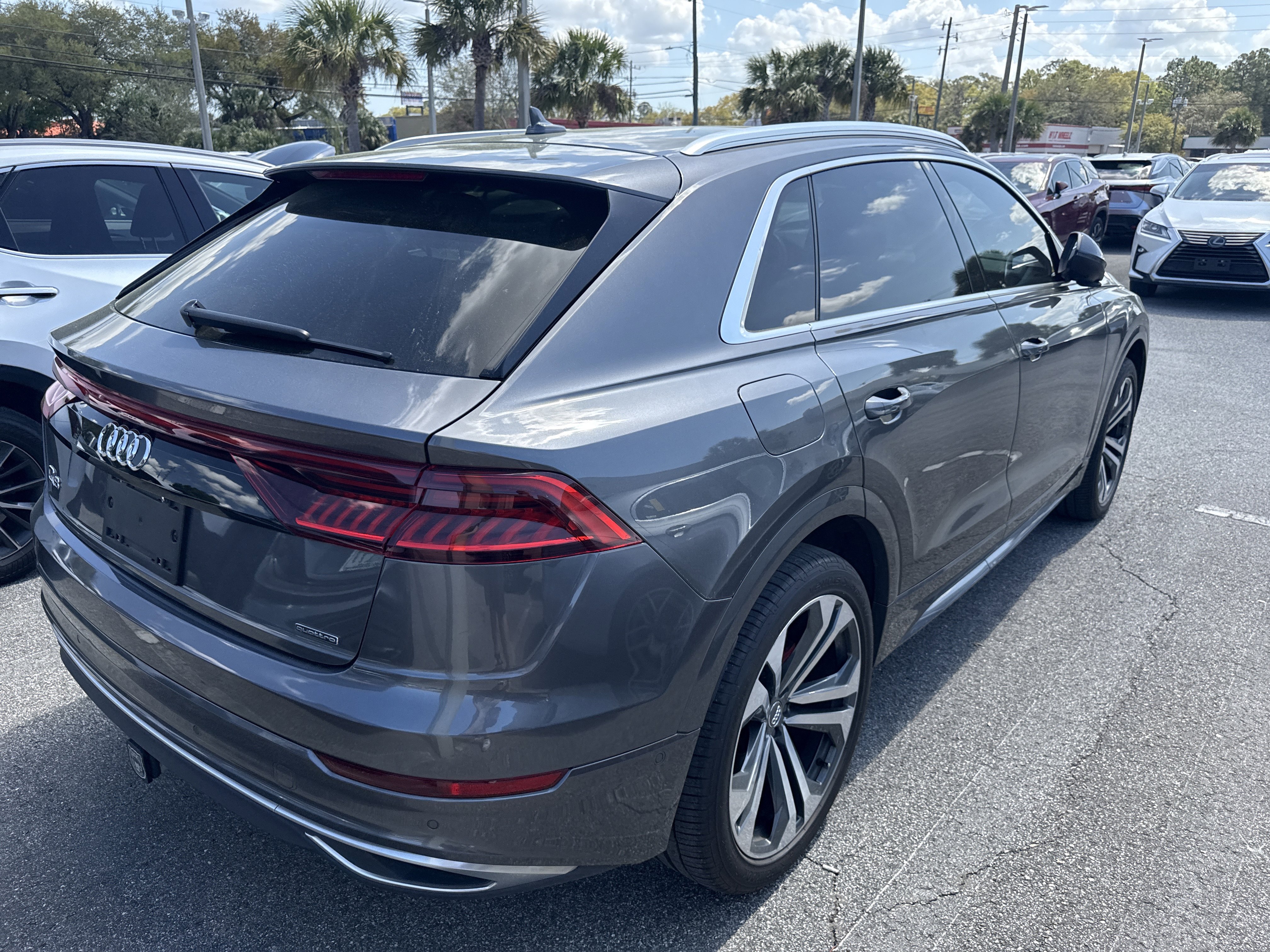 Used 2019 Audi Q8 Premium Plus image 2