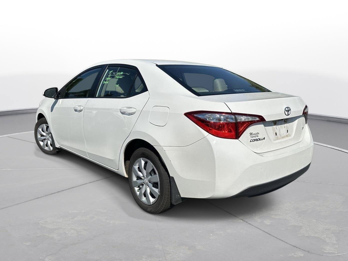 Used 2016 Toyota Corolla LE FWD image 8
