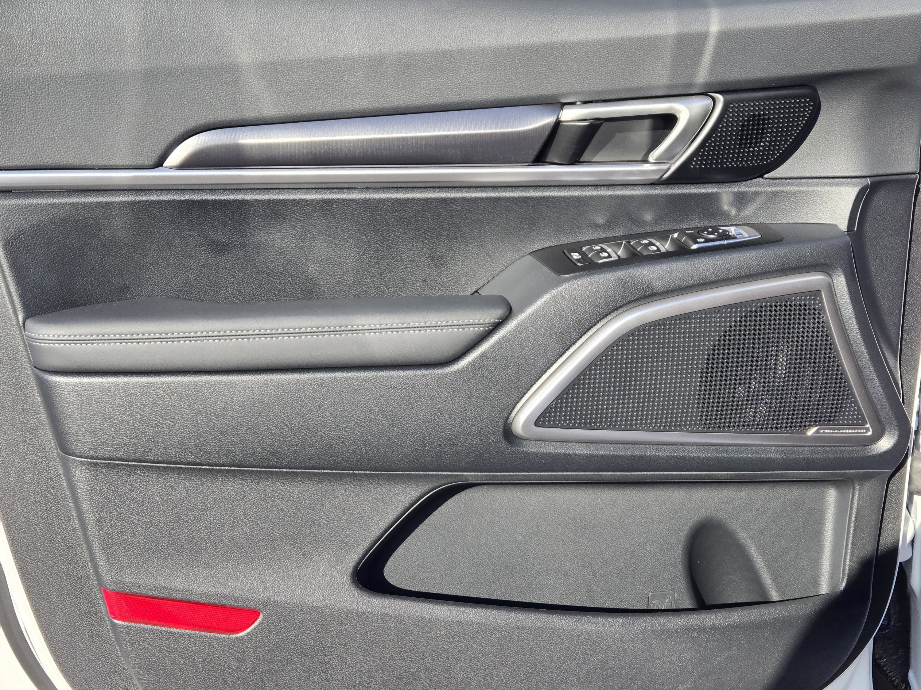 New 2025 Kia Telluride LX image 13