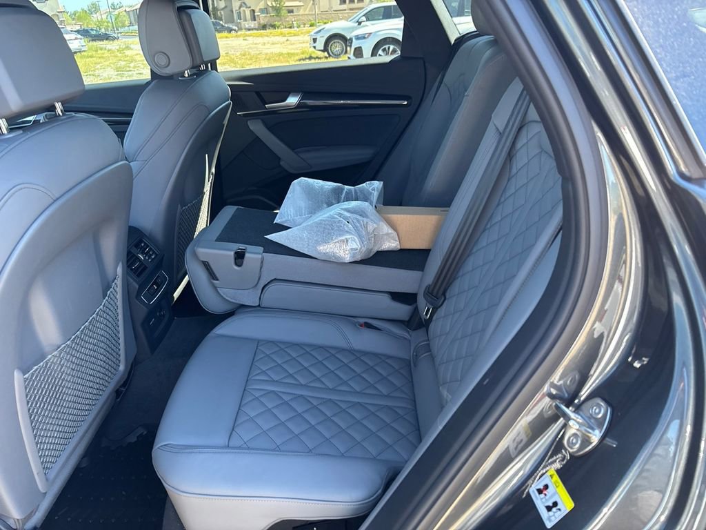 Used 2023 Audi SQ5 Premium Plus w/ Premium Plus Package image 13