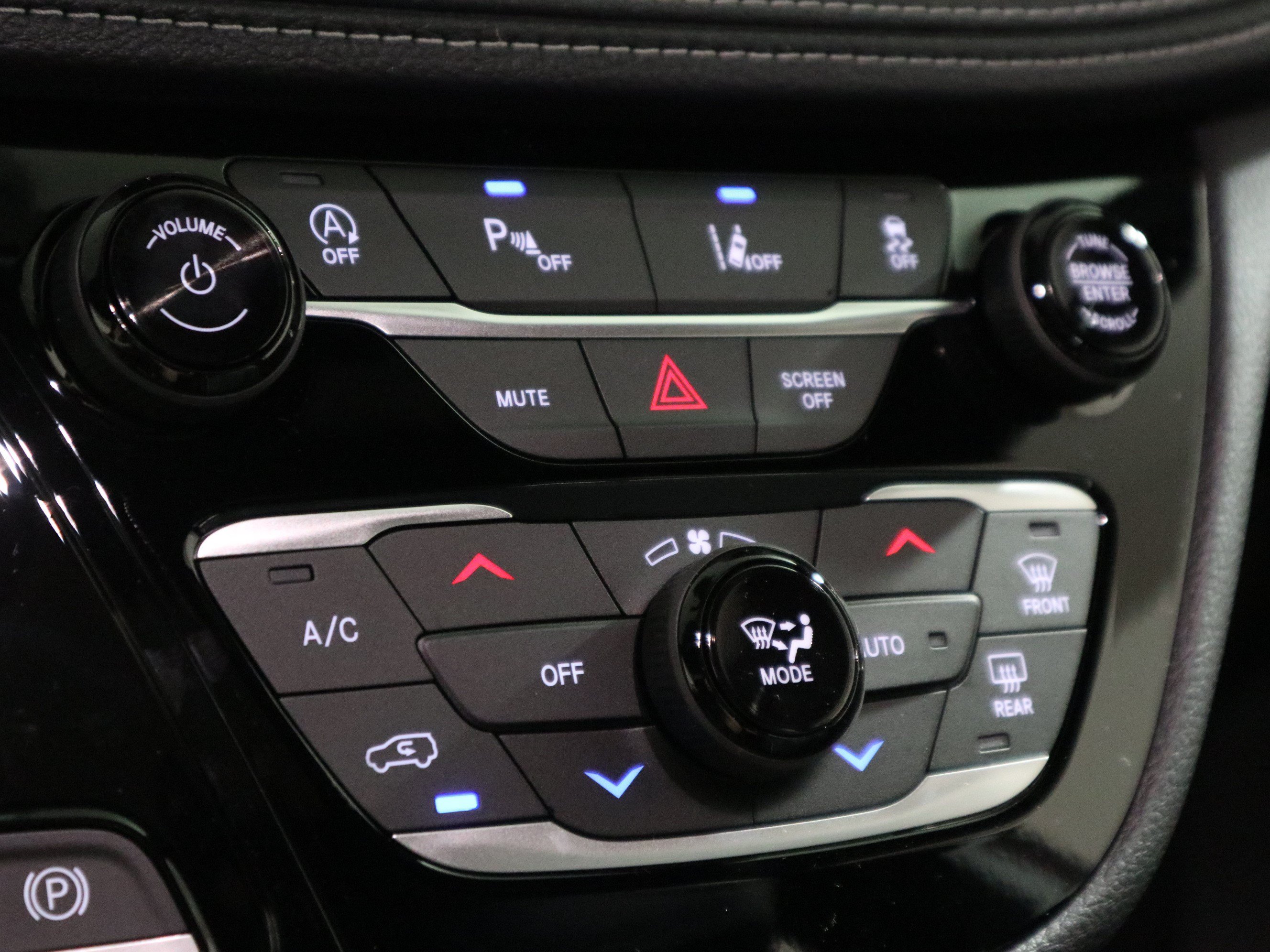 New 2027 Chrysler Pacifica Limited FWD image 27