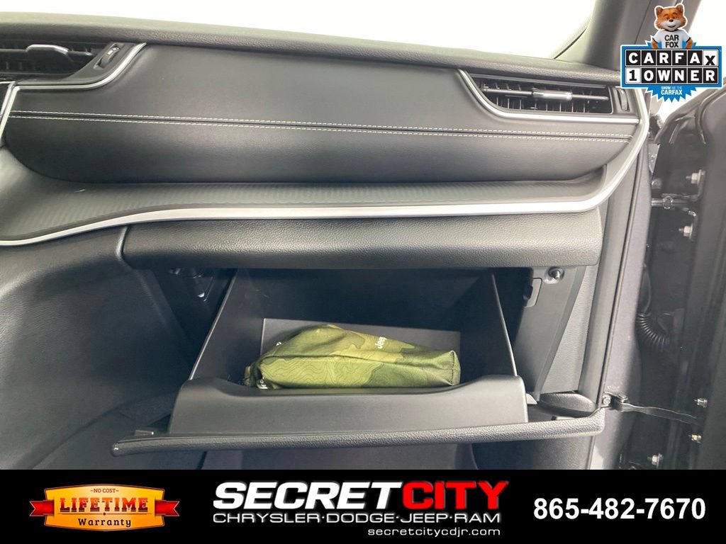 Used 2023 Jeep Grand Cherokee Altitude AWD/4WD image 30