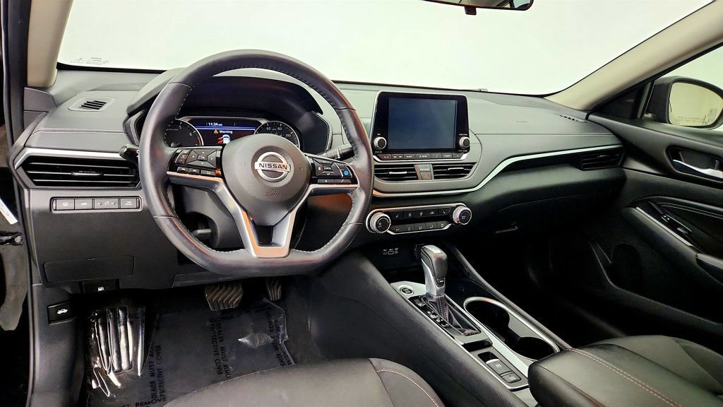 Used 2021 Nissan Altima 2.5 SV w/ SV Premium Package FWD image 13
