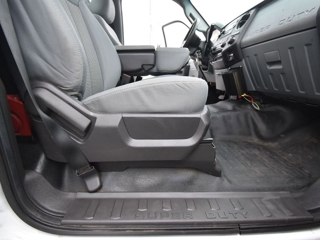 Used 2016 Ford F550 4x4 Regular Cab Super Duty image 56
