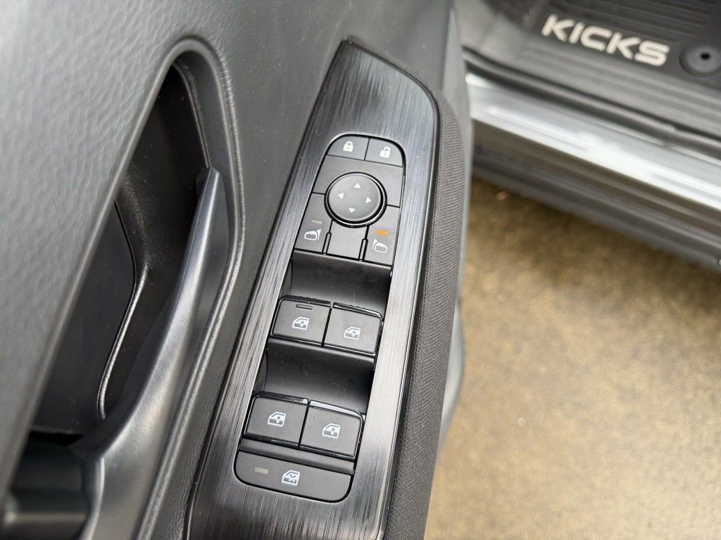 New 2026 Nissan Kicks S image 13