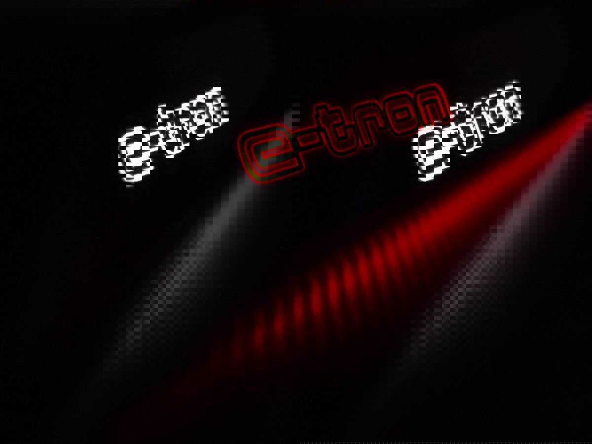 Used 2024 Audi e-tron GT Premium Plus w/ Performance Package image 60