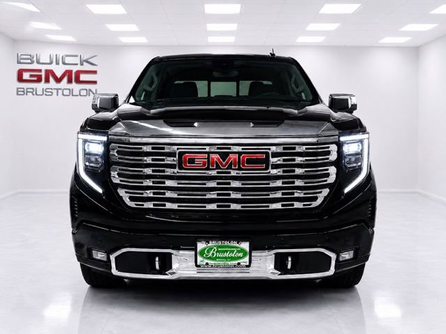 Used 2023 GMC Sierra 1500 Denali w/ Denali Reserve Package AWD/4WD image 2