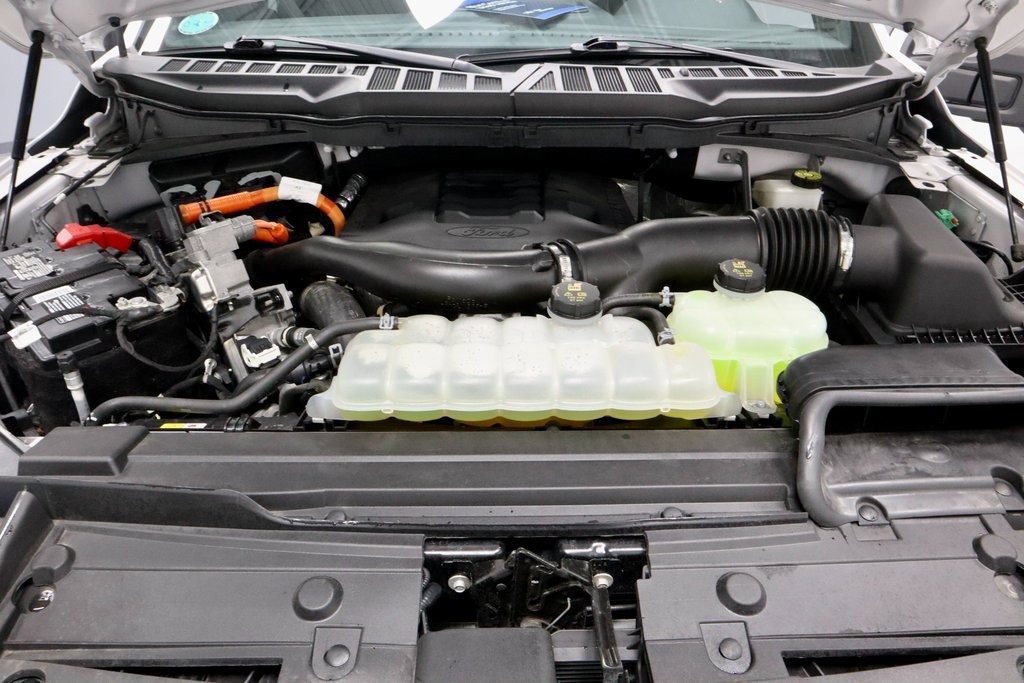 Certified 2022 Ford F150 XLT w/ Equipment Group 302A High image 17