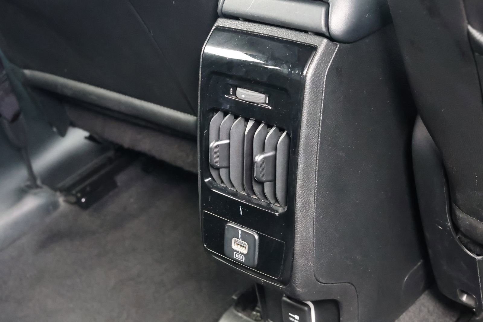 Used 2024 Jeep Compass Trailhawk image 33