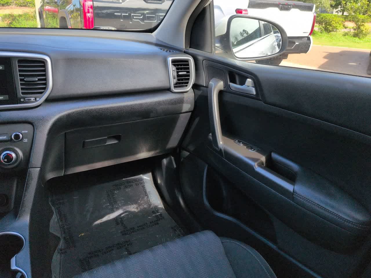 Used 2021 Kia Sportage LX FWD image 16