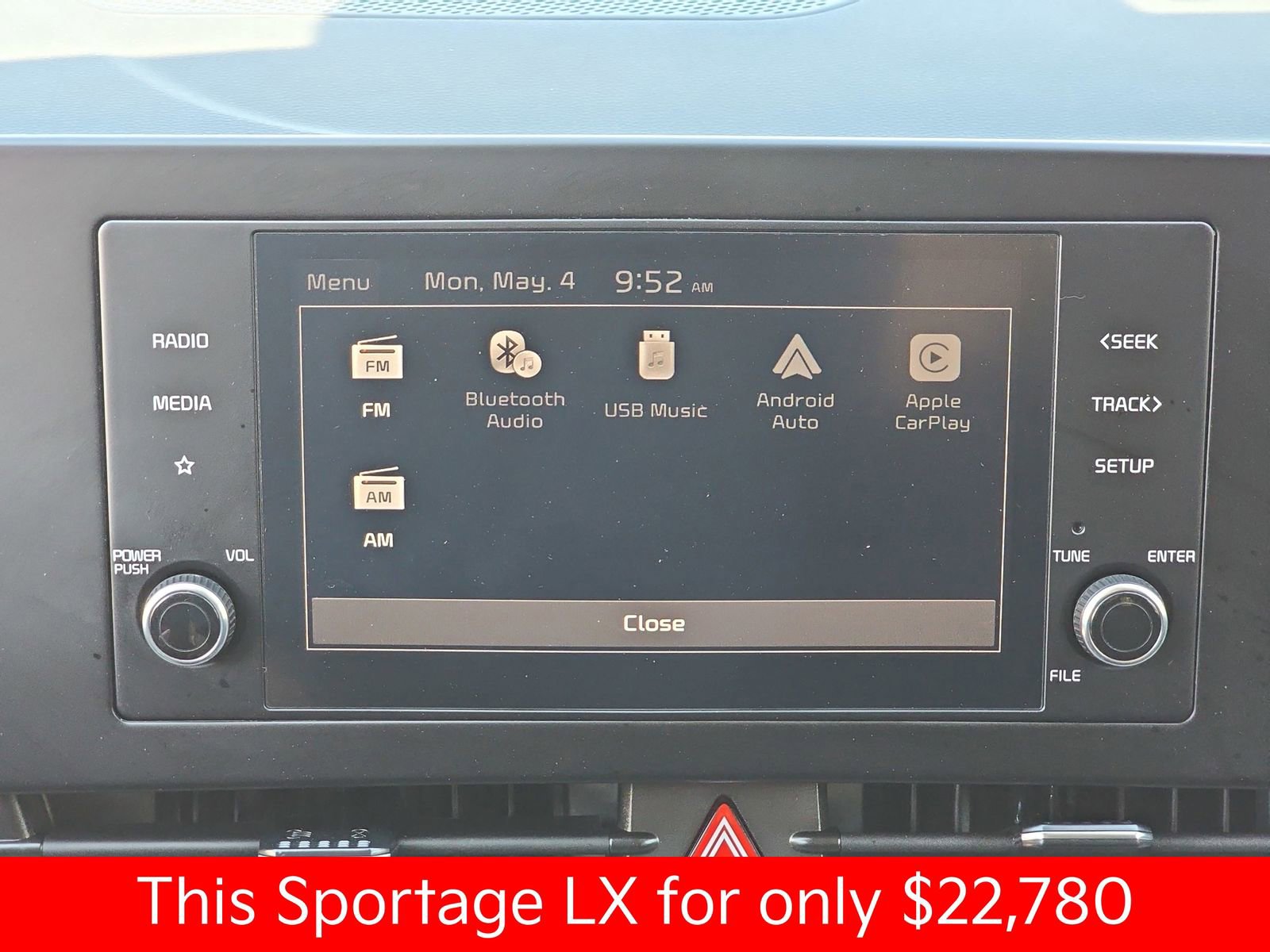 Used 2025 Kia Sportage LX FWD image 27