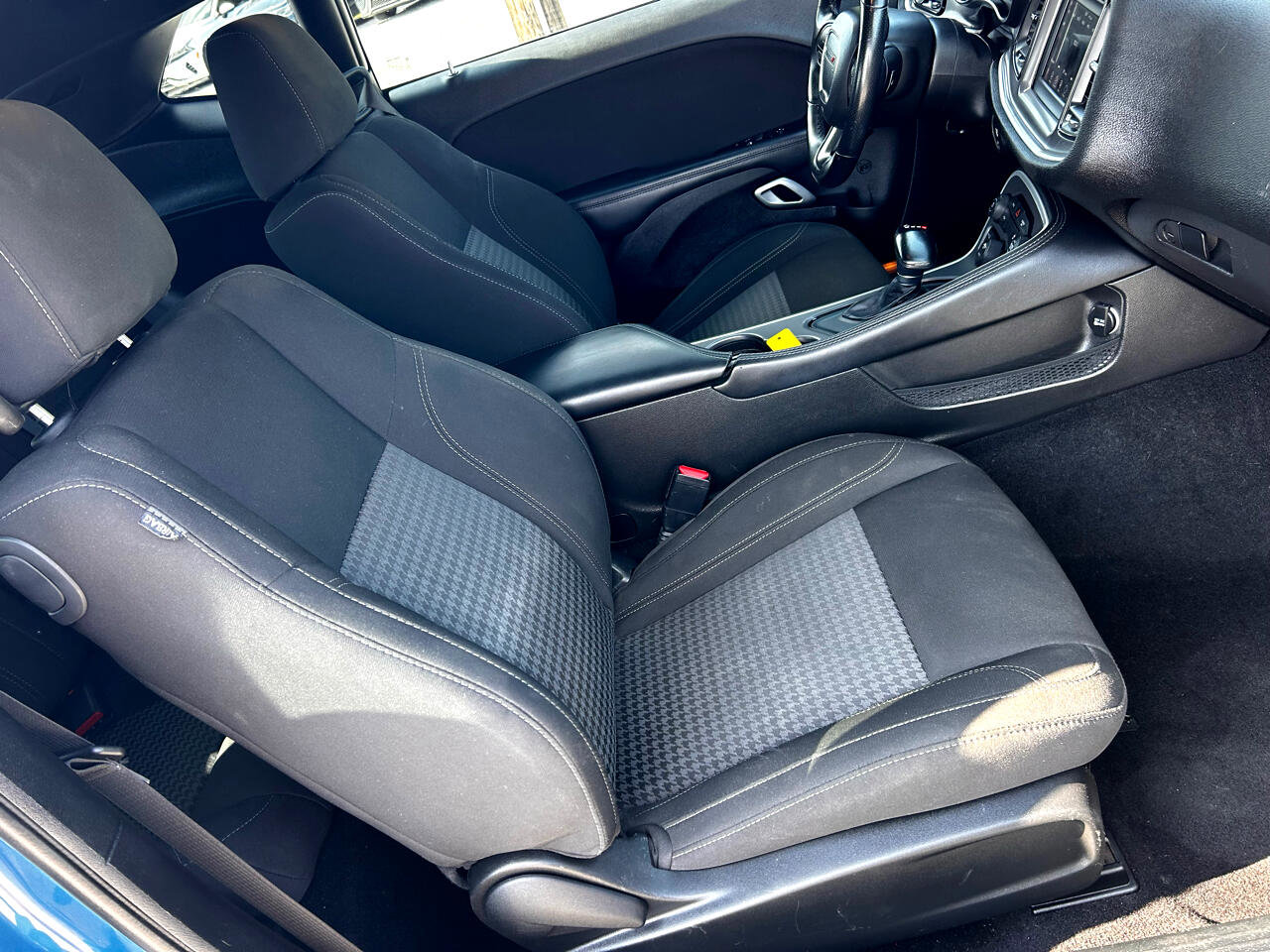 Used 2022 Dodge Challenger SXT w/ Blacktop Package image 11