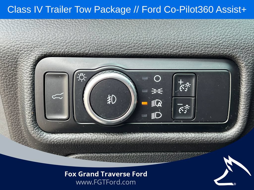 Certified 2023 Ford Explorer XLT w/ Equipment Group 202A AWD/4WD image 18