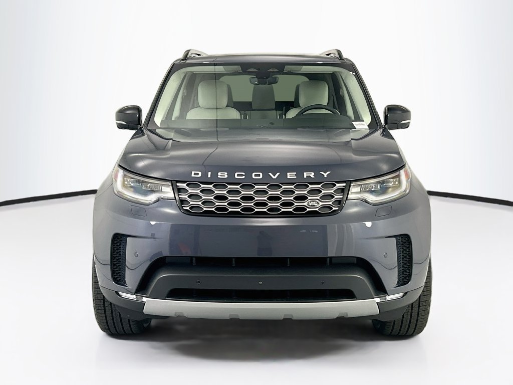 New 2026 Land Rover Discovery S AWD/4WD image 2